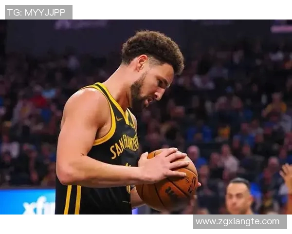 克莱汤普森的篮球传奇之路与勇士队的辉煌成就分析